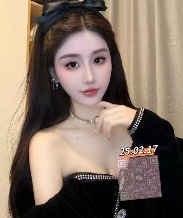 海珠性感风骚型美眉-苏苏