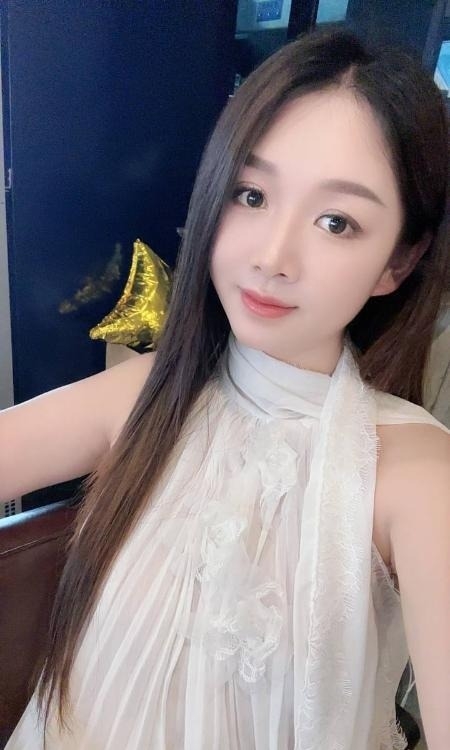 江北长腿佳人依依