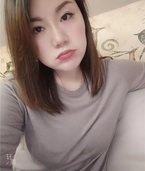 大胸性感丰满美女 逼紧活好