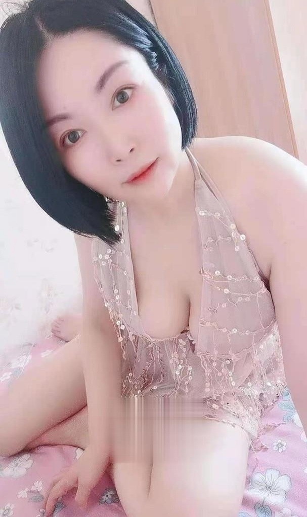 服务女王素媛